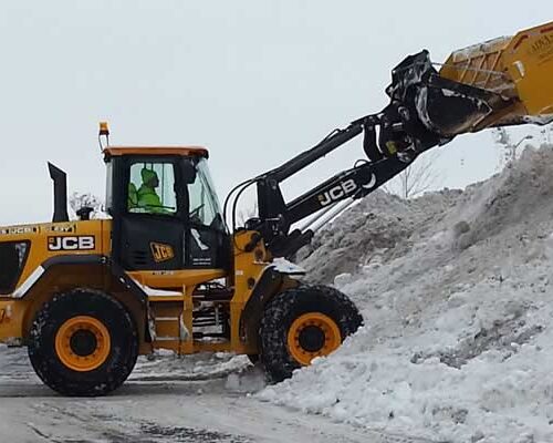 The 5 best snow removal services in Oldenburg – reliably keeping winter access routes clear