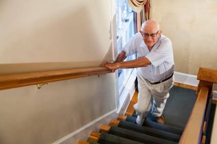 The 5 best stair repair services in Ingolstadt – Securing loose steps for safe passage